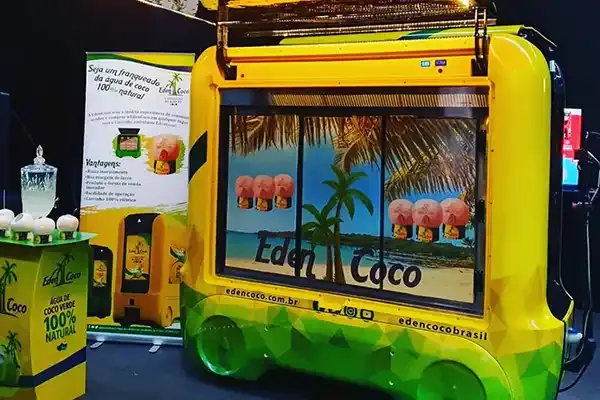 Unidade Smart Moov amarela de água de coco